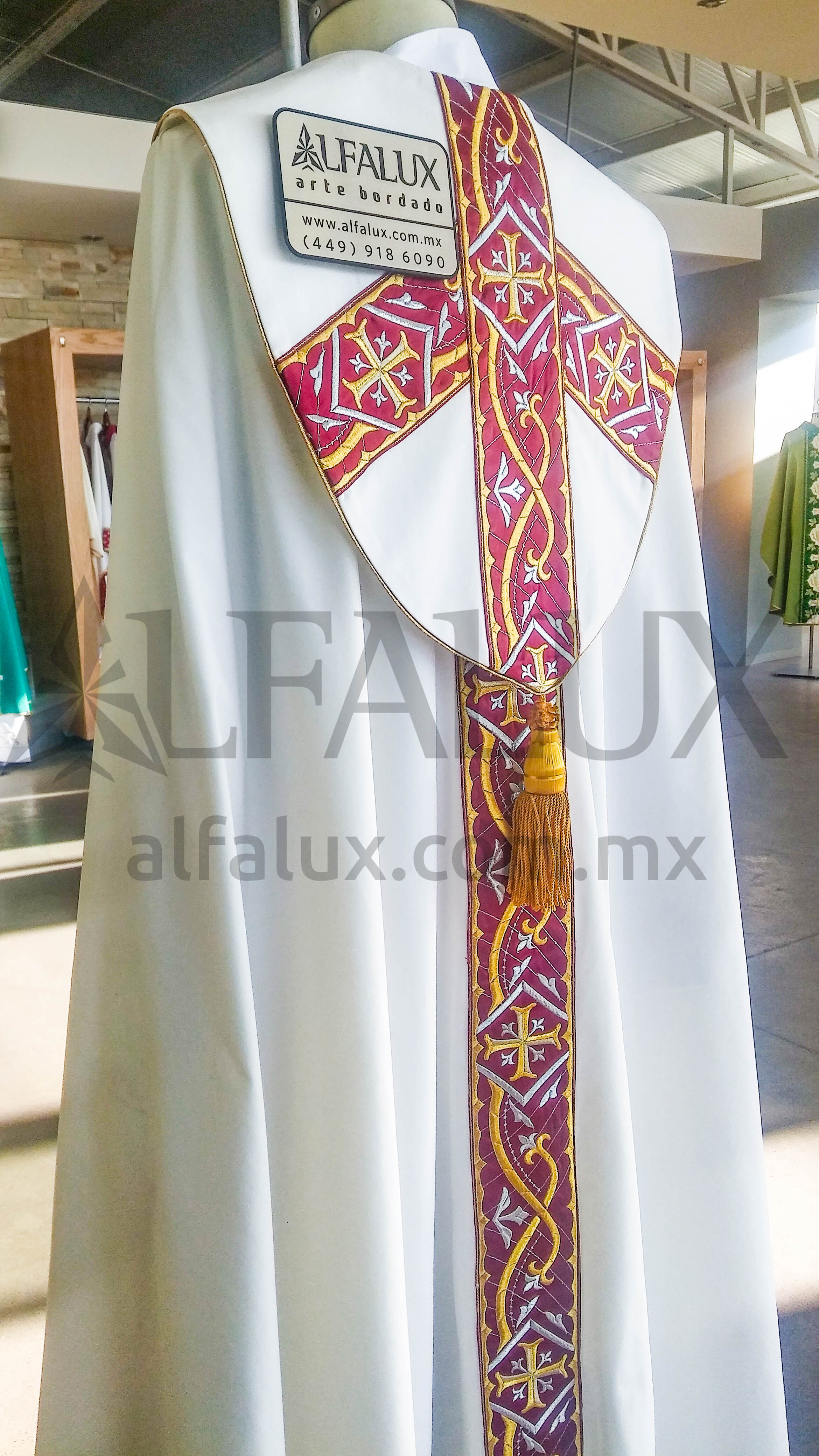 05 FRANCES Blanco Capa RojoQuem 35